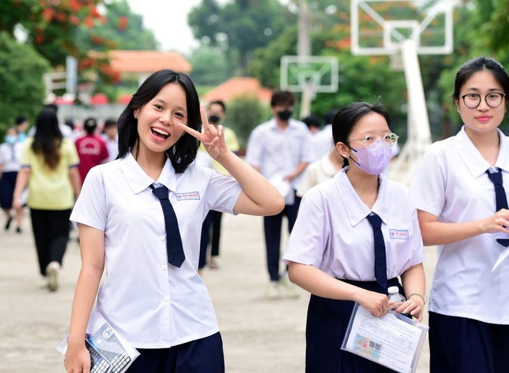 Bài giải gợi ý môn lịch sử thi tốt nghiệp THPT 2024- Ảnh 1. Thí sinh dự thi tốt nghiệp THPT 2024 - Ảnh: DUYÊN PHAN